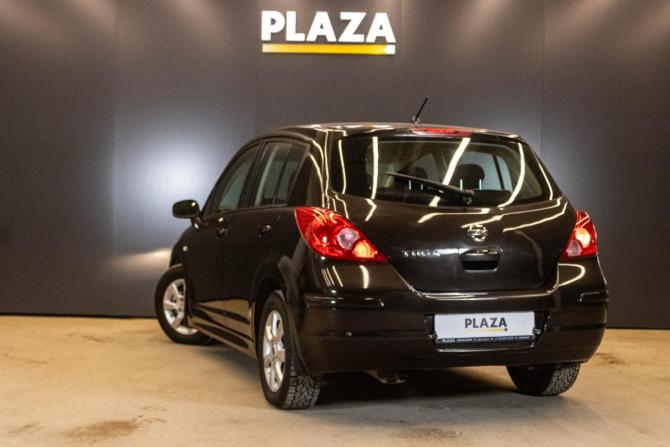 Nissan Tiida I Рестайлинг с пробегом 2010 года, цена 569 000 рублей, 182195 км, хэтчбек, Автокод Объявления