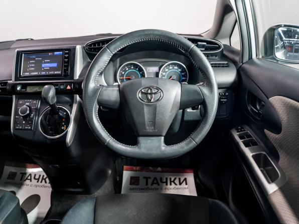 Toyota Wish II с пробегом 2009 года, цена 1 285 000 рублей, 161320 км, минивэн, Автокод Объявления