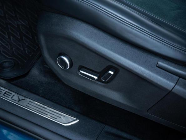 Geely Monjaro I с пробегом 2023 года, цена 2 968 000 рублей, 57753 км, внедорожник, Автокод Объявления