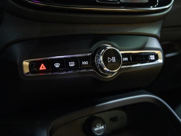 Volvo XC40 I с пробегом 2021 года, цена 3 199 700 рублей, 111846 км, внедорожник, Автокод Объявления