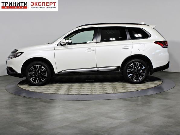 Mitsubishi Outlander III Рестайлинг 3 с пробегом 2021 года, цена 2 497 000 рублей, 111668 км, внедорожник, Автокод Объявления