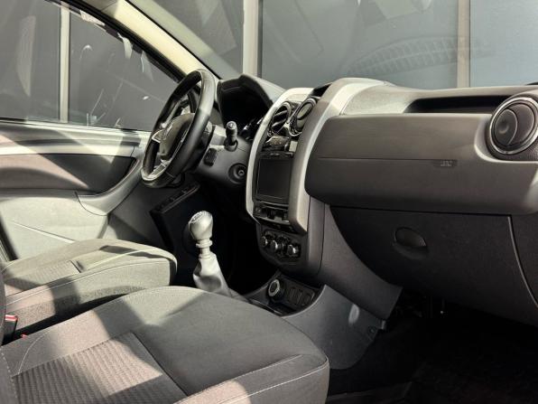 Renault Duster I Рестайлинг с пробегом 2019 года, цена 1 015 000 рублей, 241250 км, внедорожник, Автокод Объявления