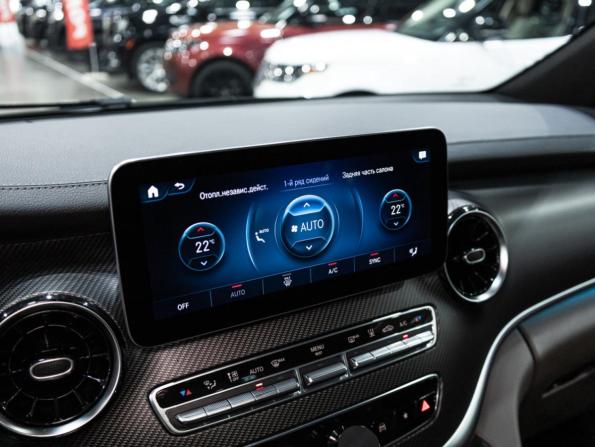 Mercedes-Benz V-Класс III (W447) Рестайлинг с пробегом 2022 года, цена 7 700 000 рублей, 88128 км, минивэн, Автокод Объявления