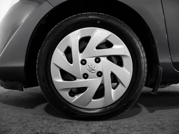 Toyota Aqua I Рестайлинг 2 с пробегом 2018 года, цена 1 200 000 рублей, 100936 км, хэтчбек, Автокод Объявления