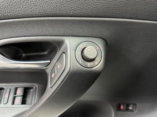 Volkswagen Polo V Рестайлинг с пробегом 2020 года, цена 1 250 000 рублей, 132882 км, седан, Автокод Объявления