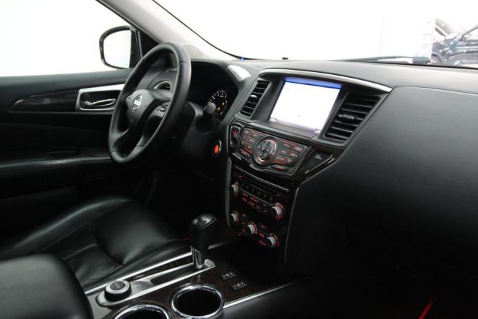 Nissan Pathfinder IV с пробегом 2015 года, цена 1 900 000 рублей, 162090 км, внедорожник, Автокод Объявления
