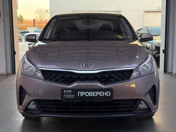 Kia Rio IV Рестайлинг с пробегом 2020 года, цена 1 599 000 рублей, 64650 км, седан, Автокод Объявления