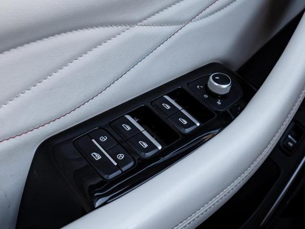 Geely Monjaro I с пробегом 2023 года, цена 3 220 000 рублей, 32050 км, внедорожник, Автокод Объявления