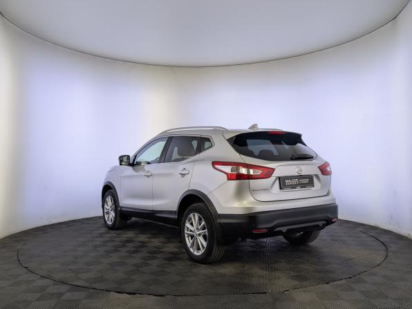 Nissan Qashqai II с пробегом 2018 года, цена 1 800 000 рублей, 82500 км, внедорожник, Автокод Объявления
