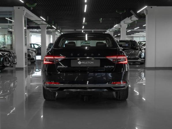 Skoda Superb III Рестайлинг с пробегом 2025 года, цена 3 350 000 рублей, 30 км, лифтбек, Автокод Объявления