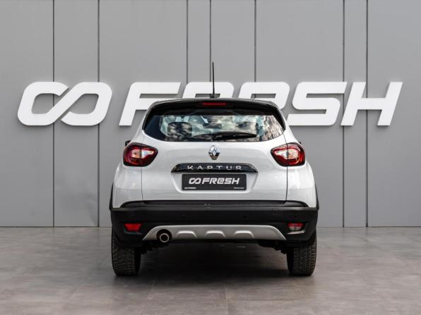 Renault Kaptur I Рестайлинг с пробегом 2021 года, цена 1 320 000 рублей, 98469 км, внедорожник, Автокод Объявления