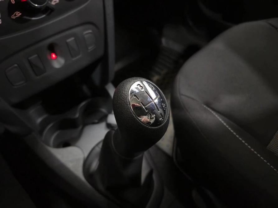 Renault Sandero II Рестайлинг Альметьевск  - изображение 22