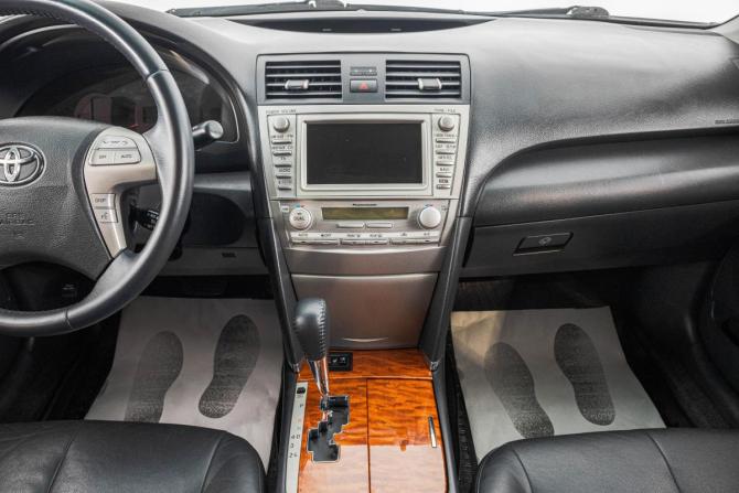 Toyota Camry VI (XV40) Рестайлинг с пробегом 2010 года, цена 1 469 000 рублей, 270000 км, седан, Автокод Объявления