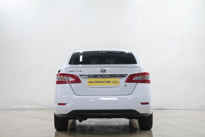 Nissan Sentra VII (B17) с пробегом 2014 года, цена 899 000 рублей, 230000 км, седан, Автокод Объявления