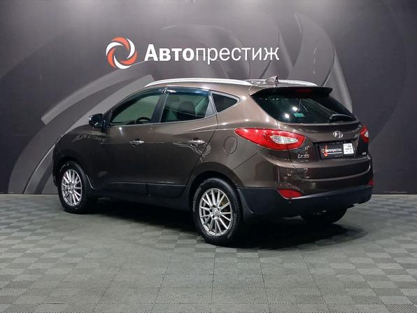 Hyundai ix35 I Рестайлинг с пробегом 2014 года, цена 1 423 000 рублей, 137334 км, внедорожник, Автокод Объявления