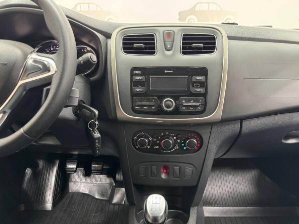 Renault Sandero II Рестайлинг с пробегом 2021 года, цена 1 320 000 рублей, 66662 км, хэтчбек, Автокод Объявления