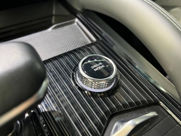Geely Monjaro I с пробегом 2024 года, цена 3 920 000 рублей, 51500 км, внедорожник, Автокод Объявления