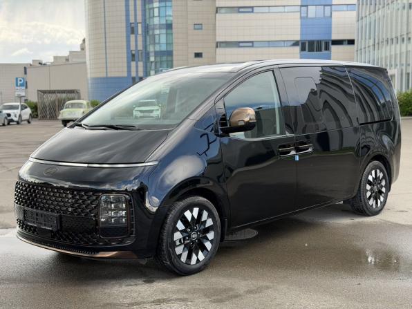 Hyundai Staria I с пробегом 2025 года, цена 6 990 000 рублей, 22389 км, минивэн, Автокод Объявления