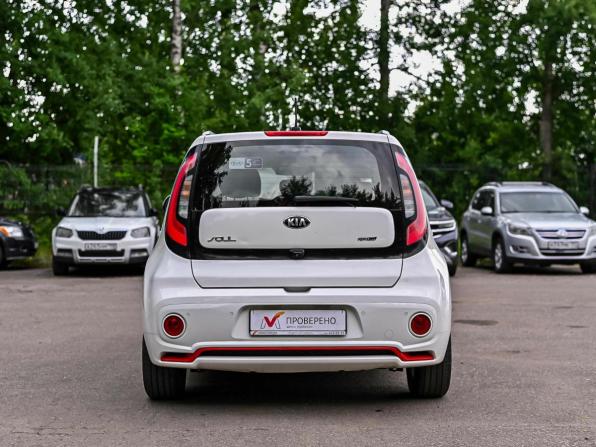 Kia Soul II Рестайлинг с пробегом 2018 года, цена 1 490 000 рублей, 115095 км, хэтчбек, Автокод Объявления
