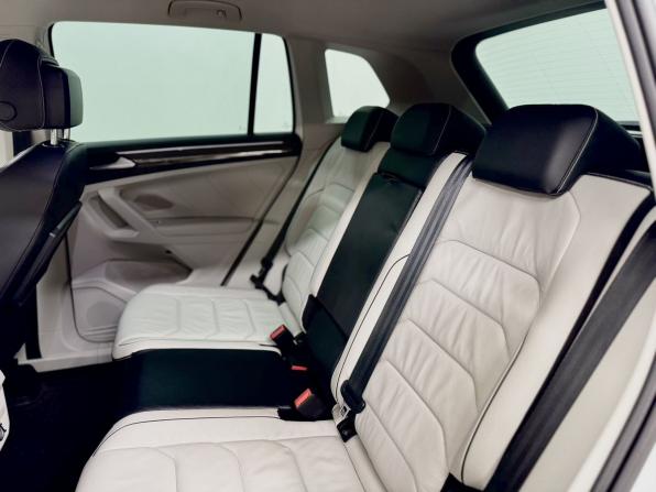 Volkswagen Tiguan II с пробегом 2019 года, цена 3 049 000 рублей, 148390 км, внедорожник, Автокод Объявления
