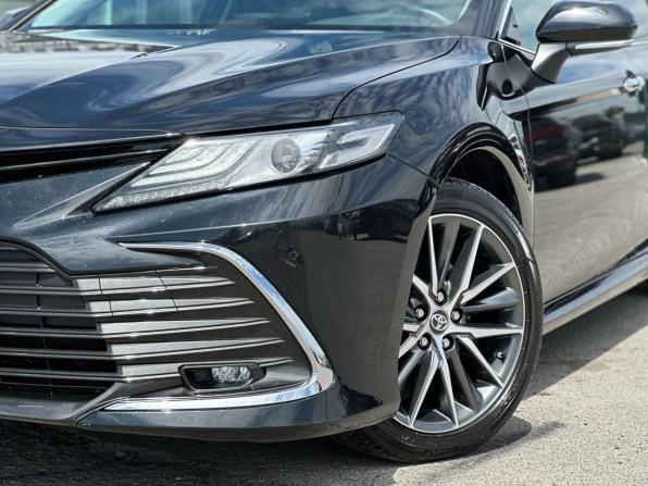 Toyota Camry VIII (XV70) Рестайлинг с пробегом 2023 года, цена 3 550 000 рублей, 34833 км, седан, Автокод Объявления