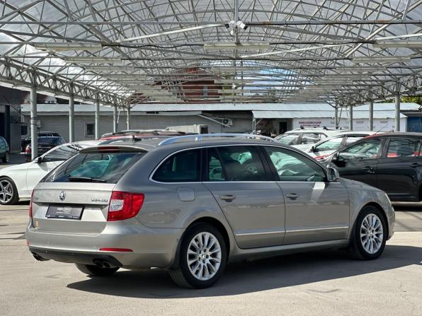Skoda Superb II Рестайлинг с пробегом 2014 года, цена 1 356 000 рублей, 211273 км, универсал, Автокод Объявления