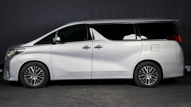 Toyota Alphard III с пробегом 2015 года, цена 3 250 000 рублей, 376772 км, минивэн, Автокод Объявления