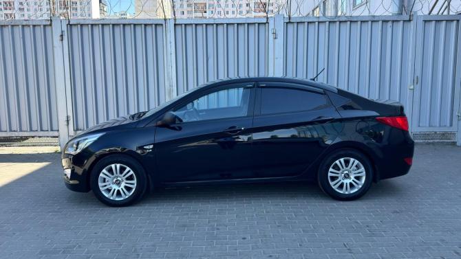 Hyundai Solaris I Рестайлинг с пробегом 2015 года, цена 1 099 000 рублей, 155240 км, седан, Автокод Объявления