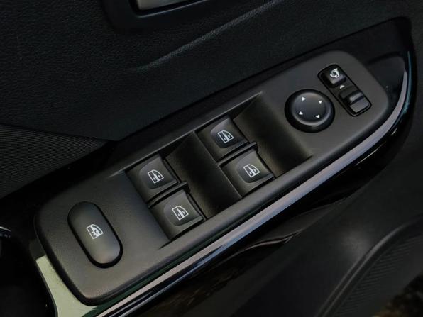 Renault Kaptur I Рестайлинг с пробегом 2021 года, цена 1 548 000 рублей, 75273 км, внедорожник, Автокод Объявления