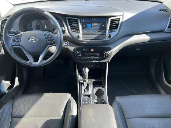 Hyundai Tucson III с пробегом 2015 года, цена 1 699 000 рублей, 243264 км, внедорожник, Автокод Объявления