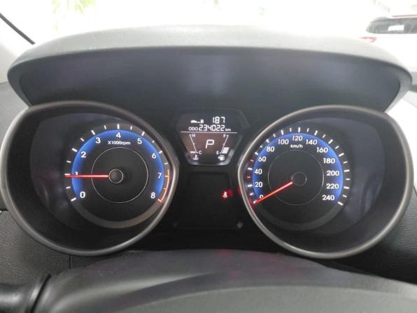 Hyundai Elantra V (MD) с пробегом 2013 года, цена 925 000 рублей, 234000 км, седан, Автокод Объявления