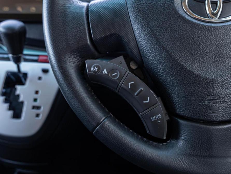 Toyota ISis I Рестайлинг Краснодар  - изображение 15