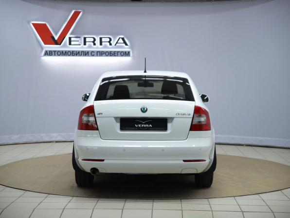 Skoda Octavia II (A5) Рестайлинг с пробегом 2013 года, цена 870 000 рублей, 229151 км, лифтбек, Автокод Объявления