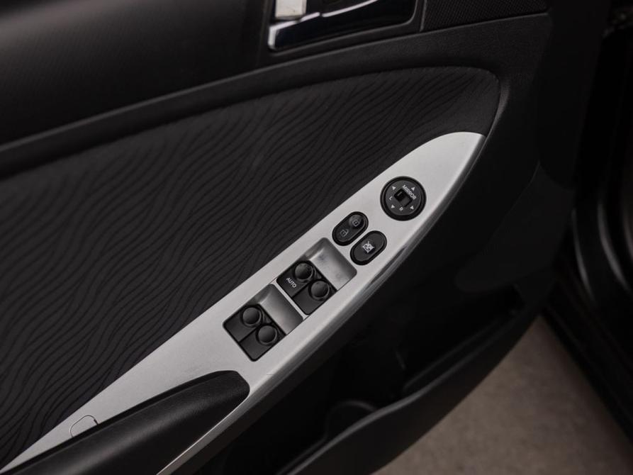 Hyundai Solaris I Новосибирск  - изображение 16
