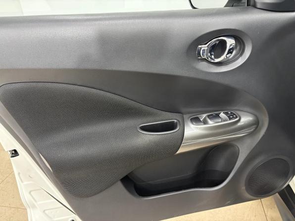 Nissan Juke I с пробегом 2012 года, цена 880 000 рублей, 132828 км, внедорожник, Автокод Объявления