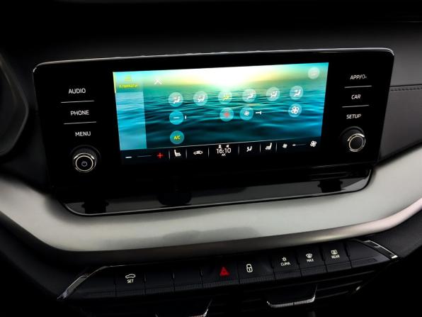 Skoda Octavia IV (A8) с пробегом 2021 года, цена 2 400 000 рублей, 69993 км, лифтбек, Автокод Объявления