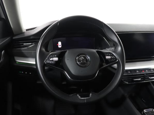 Skoda Octavia IV (A8) с пробегом 2020 года, цена 2 299 000 рублей, 76541 км, лифтбек, Автокод Объявления