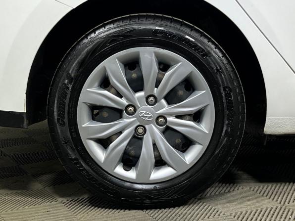 Hyundai Solaris II Рестайлинг с пробегом 2021 года, цена 1 239 000 рублей, 177372 км, седан, Автокод Объявления