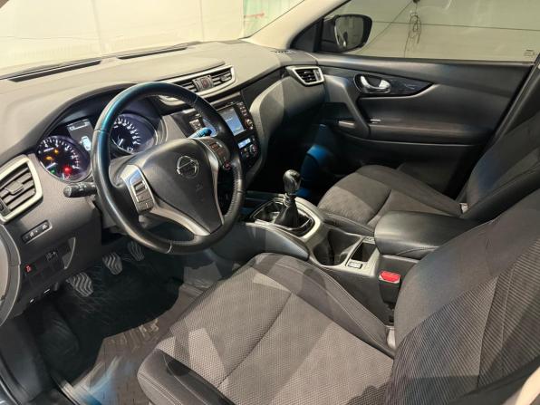 Nissan Qashqai II с пробегом 2017 года, цена 1 135 000 рублей, 131001 км, внедорожник, Автокод Объявления