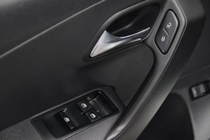 Volkswagen Polo V с пробегом 2011 года, цена 555 550 рублей, 220739 км, седан, Автокод Объявления