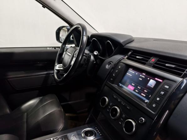 Land Rover Discovery V с пробегом 2017 года, цена 3 225 000 рублей, 261274 км, внедорожник, Автокод Объявления