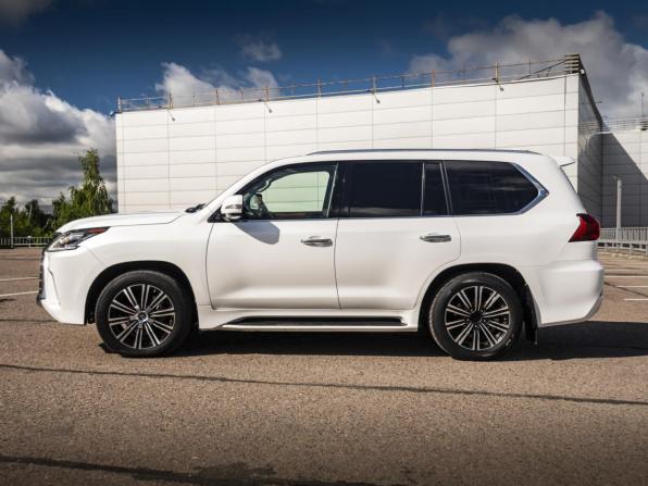 Lexus LX III Рестайлинг 2 с пробегом 2017 года, цена 6 248 000 рублей, 210650 км, внедорожник, Автокод Объявления