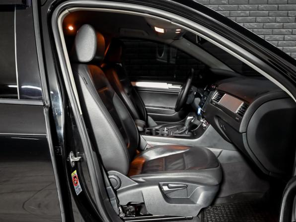 Volkswagen Touareg II с пробегом 2013 года, цена 2 100 000 рублей, 251376 км, внедорожник, Автокод Объявления