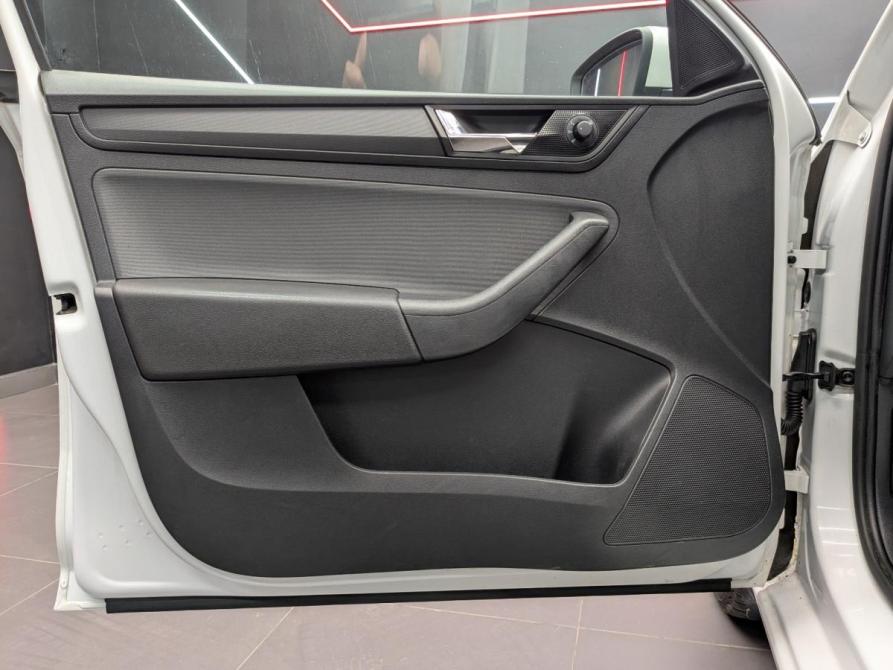 Skoda Rapid I Рестайлинг Москва  - изображение 8