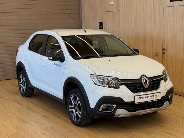 Renault Logan II Рестайлинг с пробегом 2022 года, цена 1 038 000 рублей, 93000 км, седан, Автокод Объявления