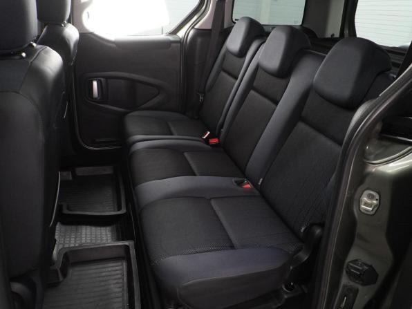 Peugeot Partner II с пробегом 2010 года, цена 849 000 рублей, 192289 км, компактвэн, Автокод Объявления