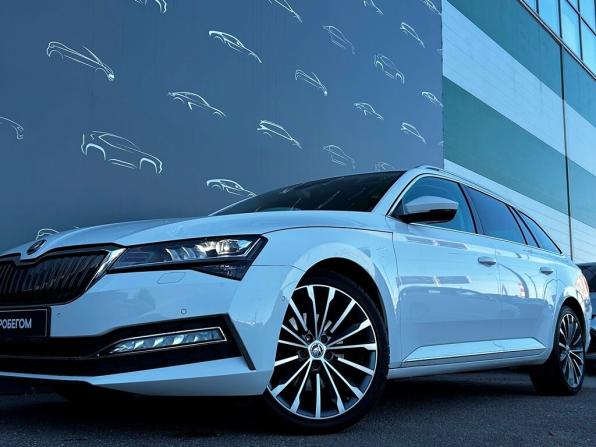 Skoda Superb III Рестайлинг с пробегом 2020 года, цена 3 698 500 рублей, 104083 км, универсал, Автокод Объявления