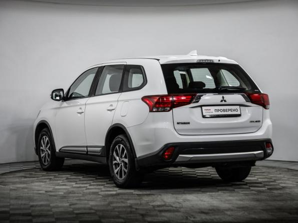 Mitsubishi Outlander III Рестайлинг 2 с пробегом 2017 года, цена 1 799 000 рублей, 151945 км, внедорожник, Автокод Объявления