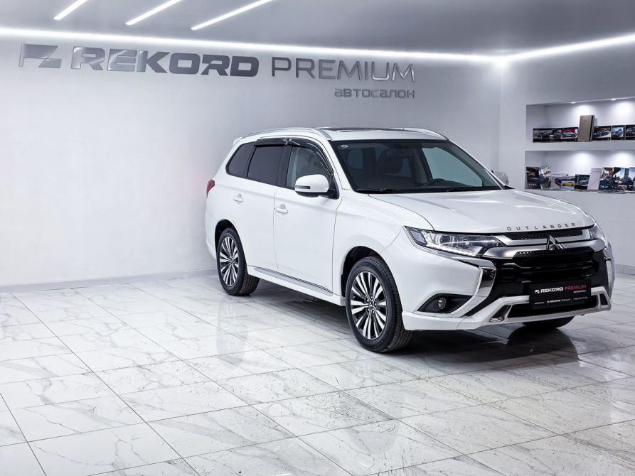Mitsubishi Outlander III Рестайлинг 3 Уфа  - изображение 5