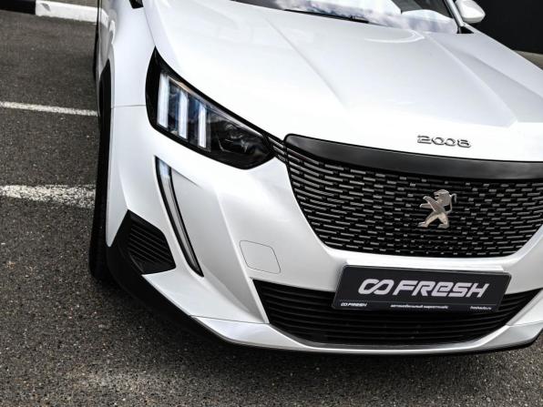 Peugeot 2008 II с пробегом 2021 года, цена 1 899 000 рублей, 13598 км, внедорожник, Автокод Объявления